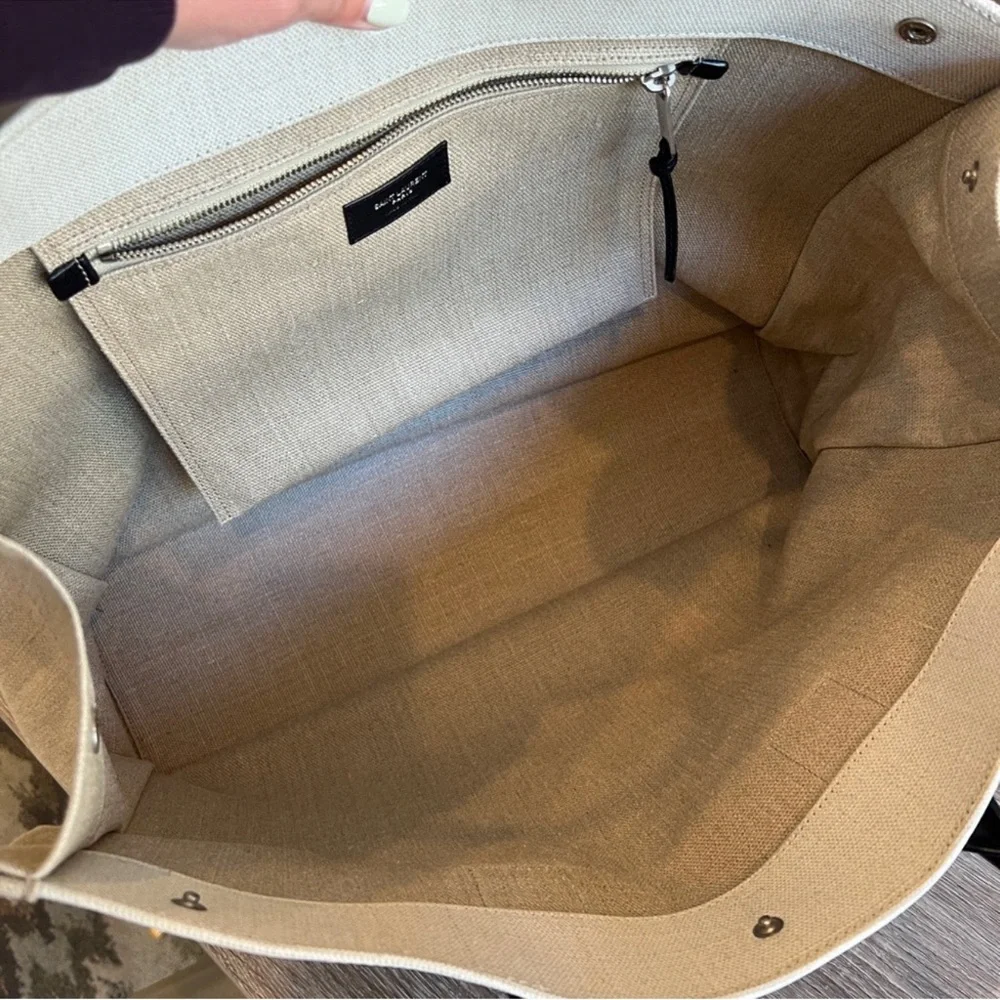Authentic Saint Laurent tote bag - Picture 5 of 7